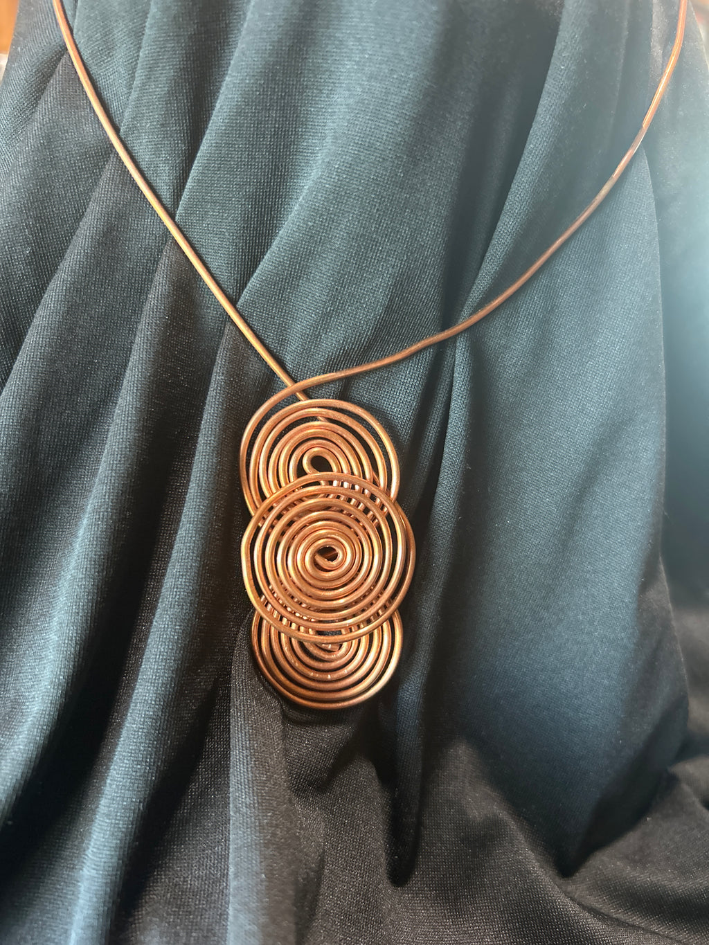 Copper Triple Swirl Choker
